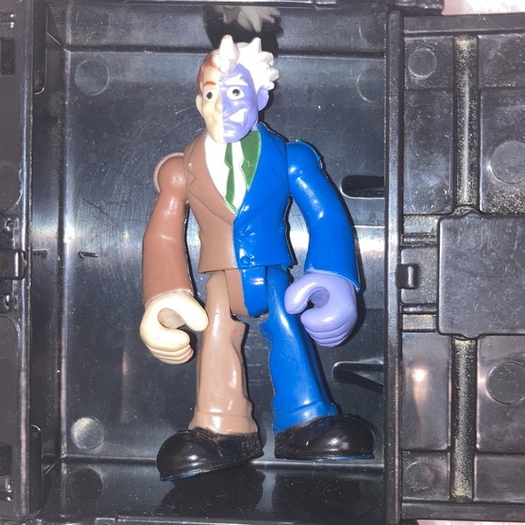 Fisher price imaginext two face super friends with safes - Picture 2 of 4